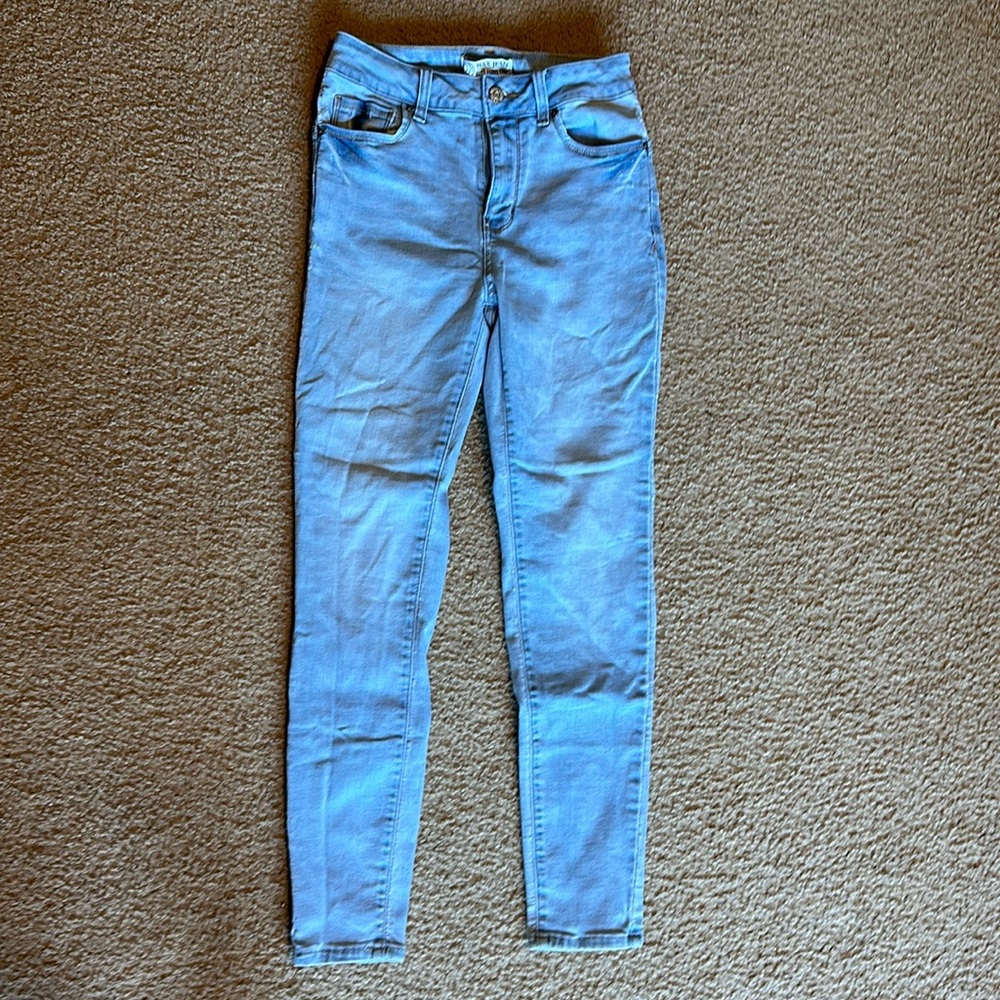 Light wash jeggings